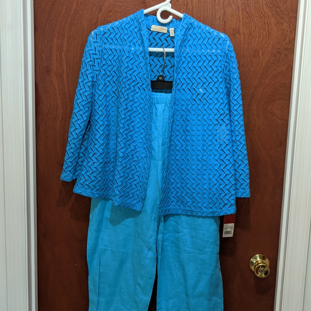 Ladies Capri Set